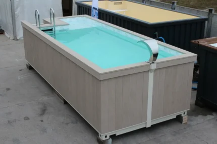 Piscine extérieure en conteneur de 20 pieds